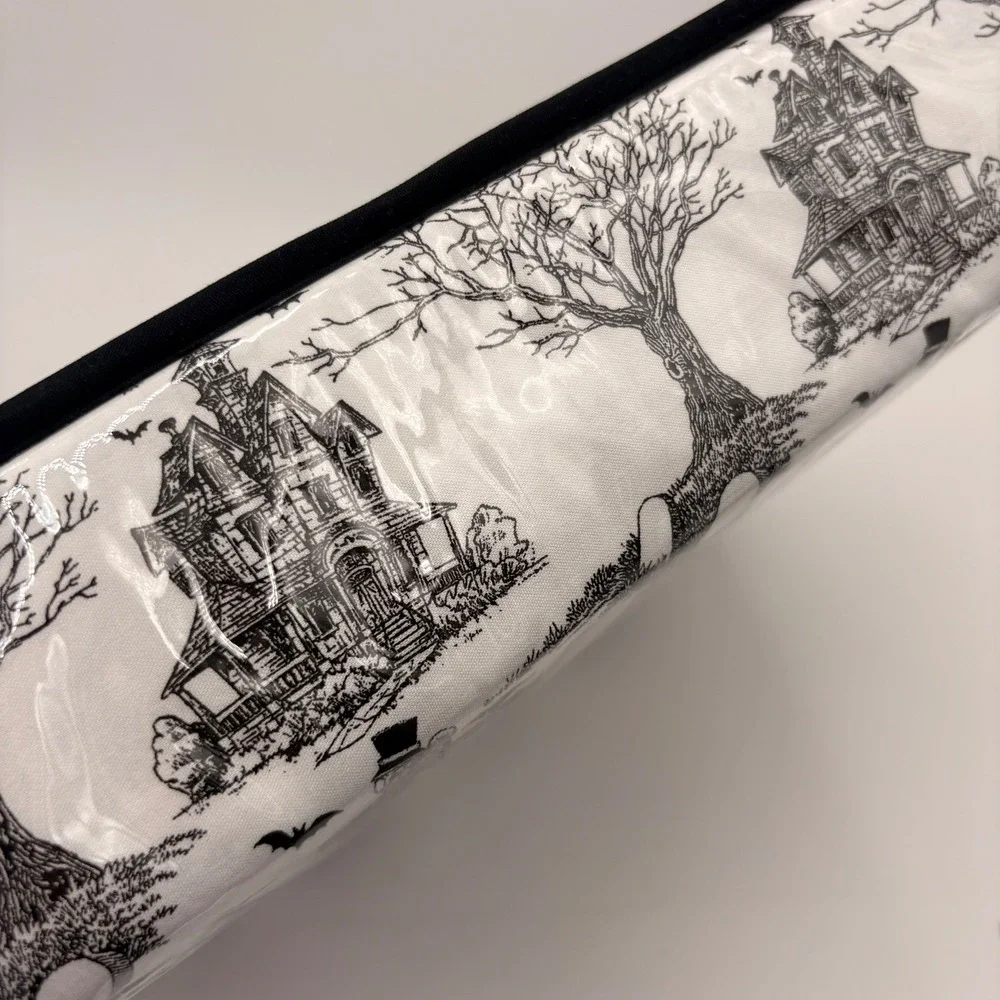 Trick or Treat Queen Sheet Set Black White Skeleton Toile Haunted House 4pc NEW